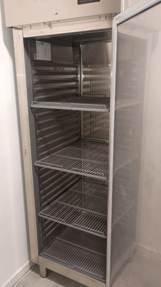 Self Servicie Frío y Caliente y Office Lavavajilla