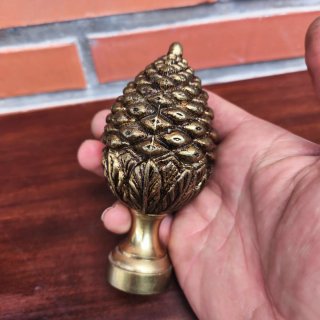 Remate de bronce antiguo de pasamanos o arranque