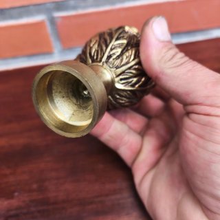 Remate de bronce antiguo de pasamanos o arranque