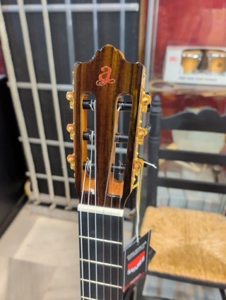 Guitarra Flamenca Admira Bulería electrificada