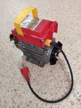 Bomba ROVER 20CE