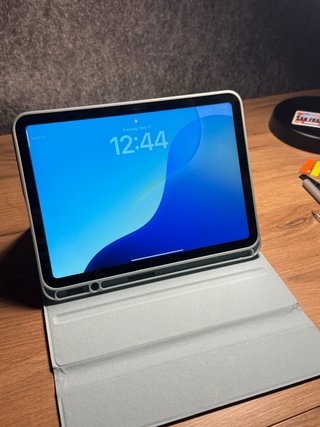 iPad 10ª Gen 64GB + Apple Pencil + Funda y teclado