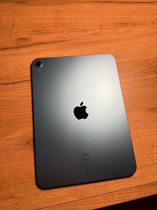 iPad 10ª Gen 64GB + Apple Pencil + Funda y teclado