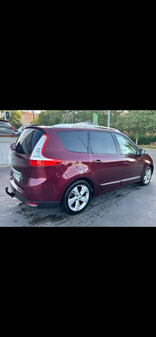 Renault Grand Scenic 2013