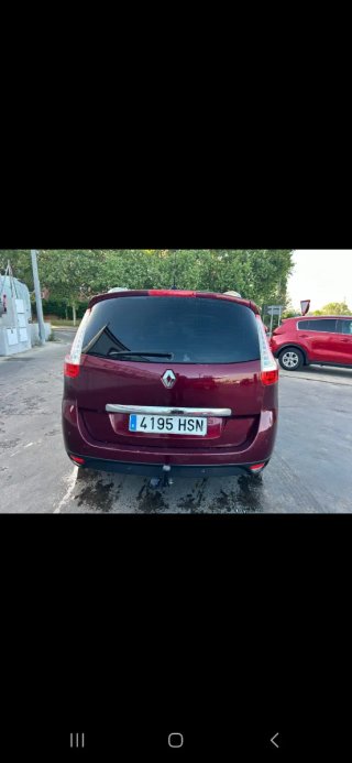 Renault Grand Scenic 2013