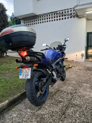 Yamaha FZS Naked Azul/Negra
