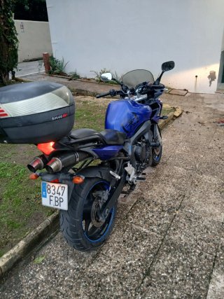 Yamaha FZS Naked Azul/Negra