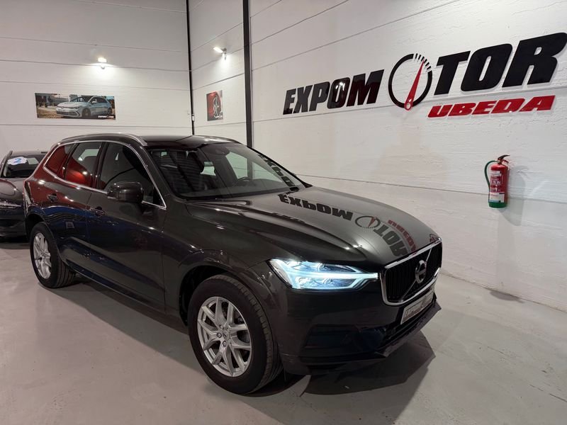 Volvo XC60 2.0 D4 190 Momentum 5p Aut - foto 1