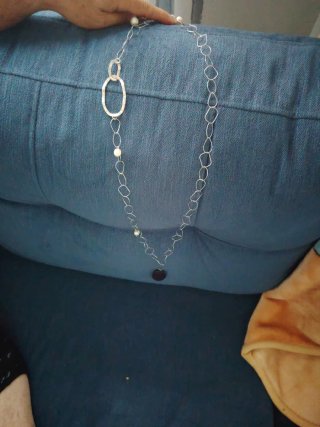 Collar de plata con colgante negro