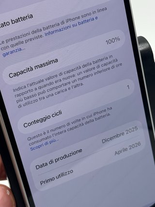 iPhone 16e 128GB Argento
