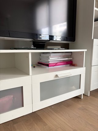 Mueble TV salón blanco