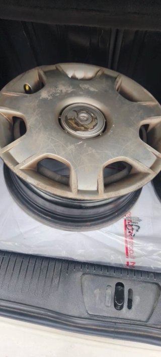 Llantas VW Polo 4x100 y tapacubos