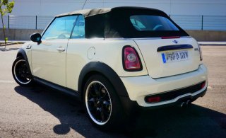 MINI Cabrio 2010