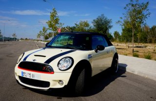 MINI Cabrio 2010