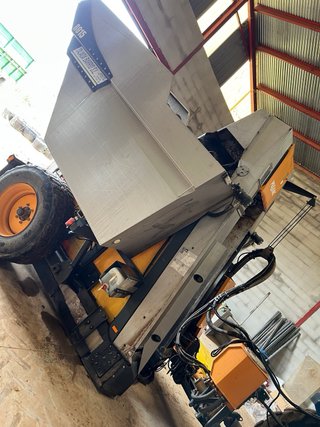 Vendimiadora arrastrada Pellenc 8015