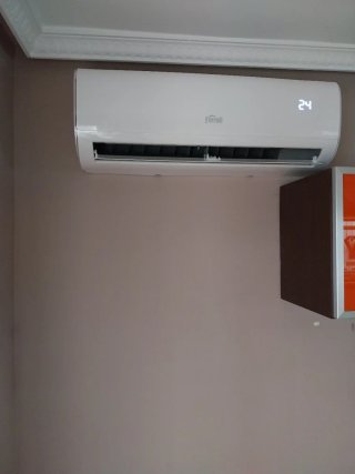 Busco ayudante instalador de aire acondicionado