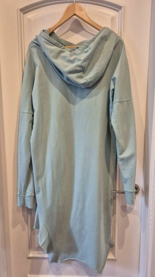 Vestido capucha Aire Retro. Talla L