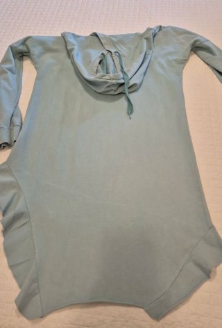 Vestido capucha Aire Retro. Talla L