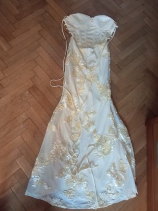 Vestido fiesta bordado flores dorado