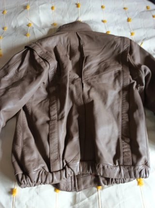 Cazadora de piel mujer