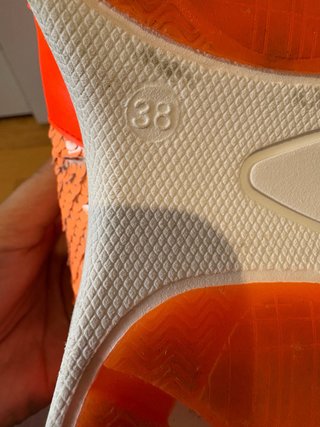 Sapatilhas Gusi 38 Pele Laranja e prateado