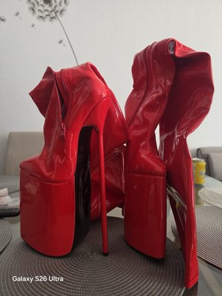Botas Abesire Charol Rojas Plataforma