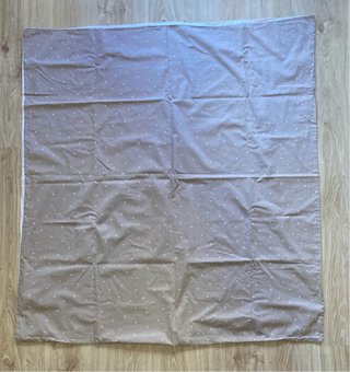 Ropa de cuna: funda nórdica y bajera IKEA.