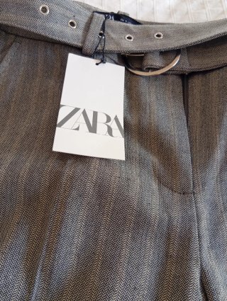 Pantalón Zara espiga Talla S