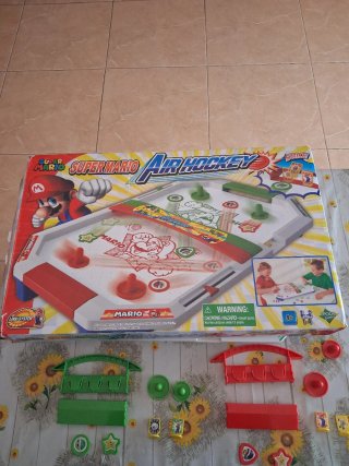 Air Hockey Super Mario Bros.
