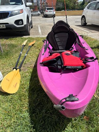 KAYAK DOBLE RÍGIDO PREPARADO PARA PESCA