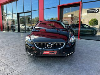 Volvo V40 D2 MOMENTUM 2018