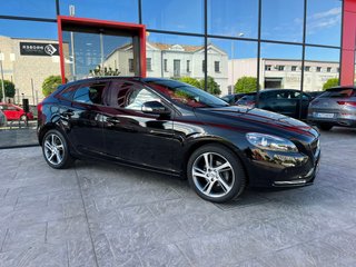 Volvo V40 D2 MOMENTUM 2018