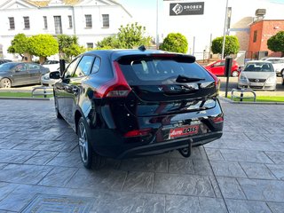 Volvo V40 D2 MOMENTUM 2018