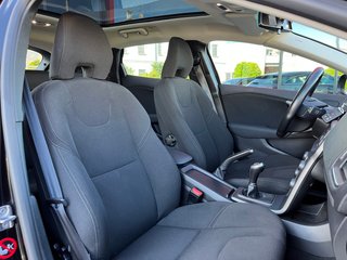 Volvo V40 D2 MOMENTUM 2018