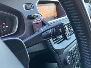 Volvo V40 D2 MOMENTUM 2018