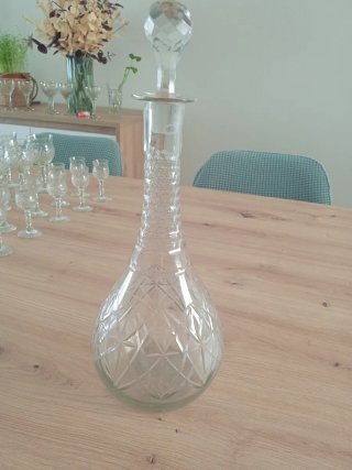 Juego de copas de cristal tallado