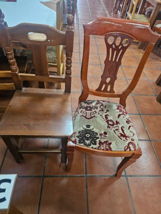 Sillas de madera con asiento de tela 650543780
