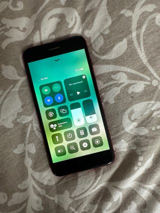 iPhone 8 Plus Rojo
