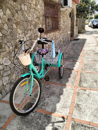 Triciclo para adulto color menta