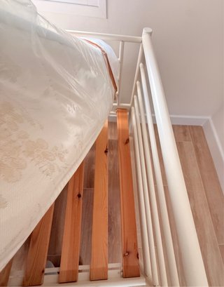 Estructura de cama diván metálica