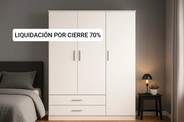 Armadio bianco in legno