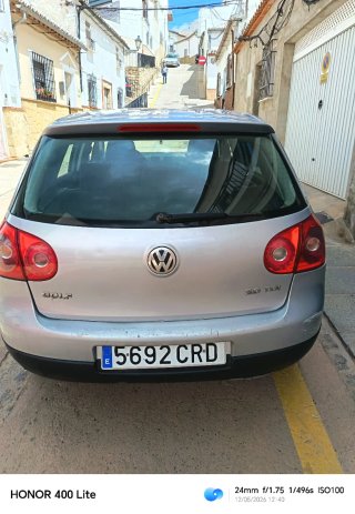 Volkswagen Golf 2004