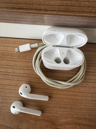 AirPods 2.ª gen A2031 Apple