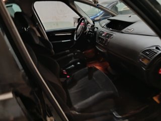Citroen Grand C4 Picasso a reparar