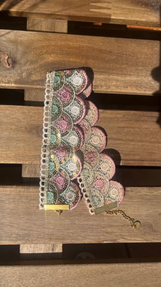 Choker Encaje Multicolor abalorios.