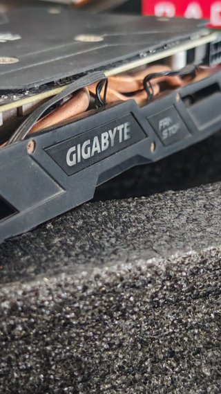 Tarjeta gráfica Gigabyte Radeon RX 570 de 8GB
