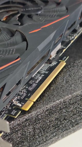 Tarjeta gráfica Gigabyte Radeon RX 570 de 8GB