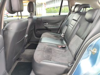 Renault Laguna 2006 pegatina B distribución cambia