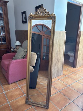 Espejo dorado nuevo madera.