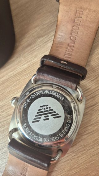 Reloj Emporio Armani Hombre Caja Cuadrada Marrón